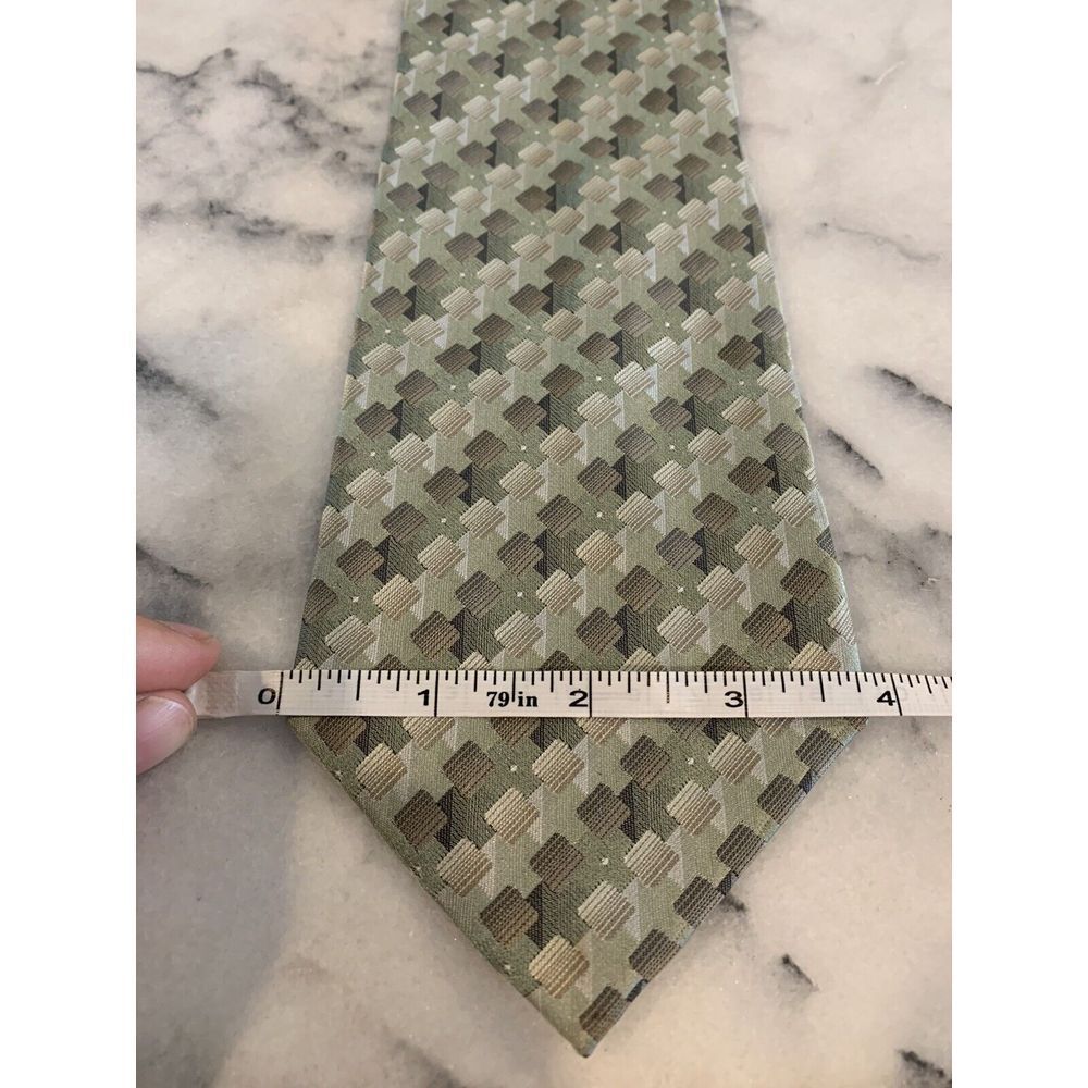 Van Heusen 100% Silk Handmade Green Geometric Stain Resistant Tie - Picture 3 of 5